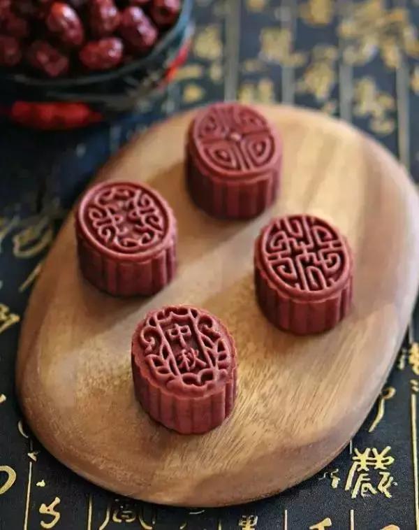 月饼的做法终于来了!中秋月饼不用买,自己动手做,健康又美味