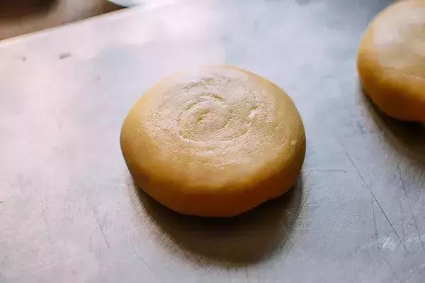 月饼的做法终于来了!中秋月饼不用买,自己动手做,健康又美味