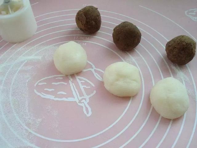 月饼的做法终于来了!中秋月饼不用买,自己动手做,健康又美味