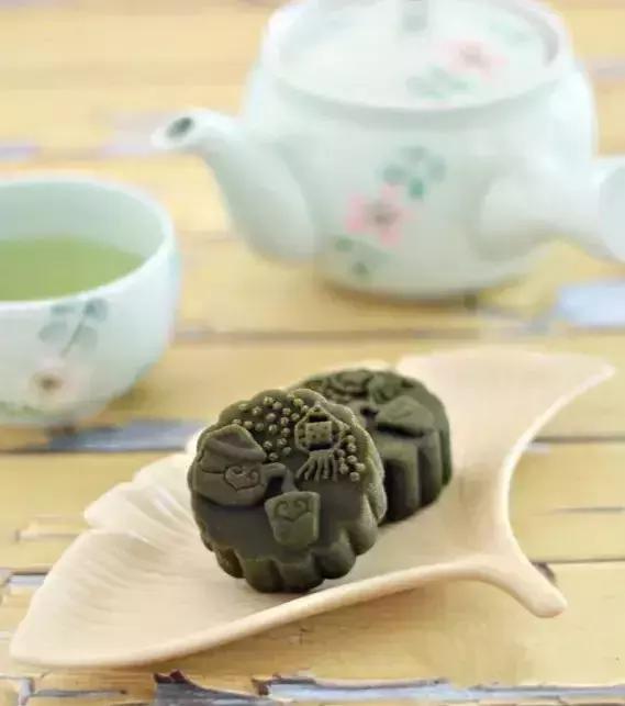 月饼的做法终于来了!中秋月饼不用买,自己动手做,健康又美味